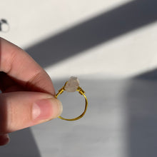 Load image into Gallery viewer, Quartz Wire Wrapped Ring
